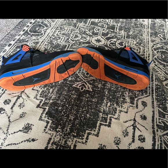 Rare Cavs Jordan 4 knicks colorway - Picture 3 of 5